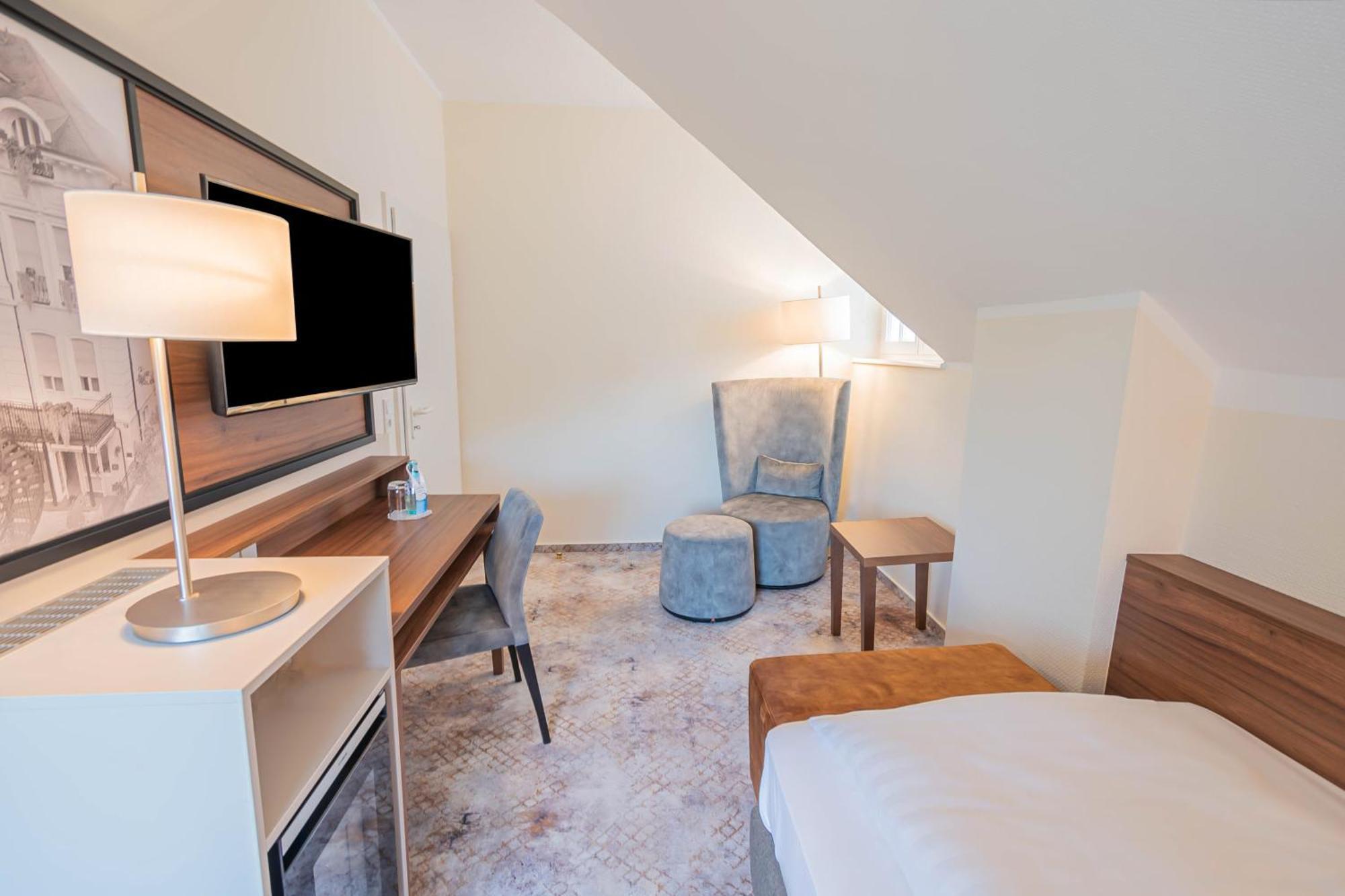 Hotel Villa Am Kurpark Bad Homburg vor der Hoehe Bilik gambar