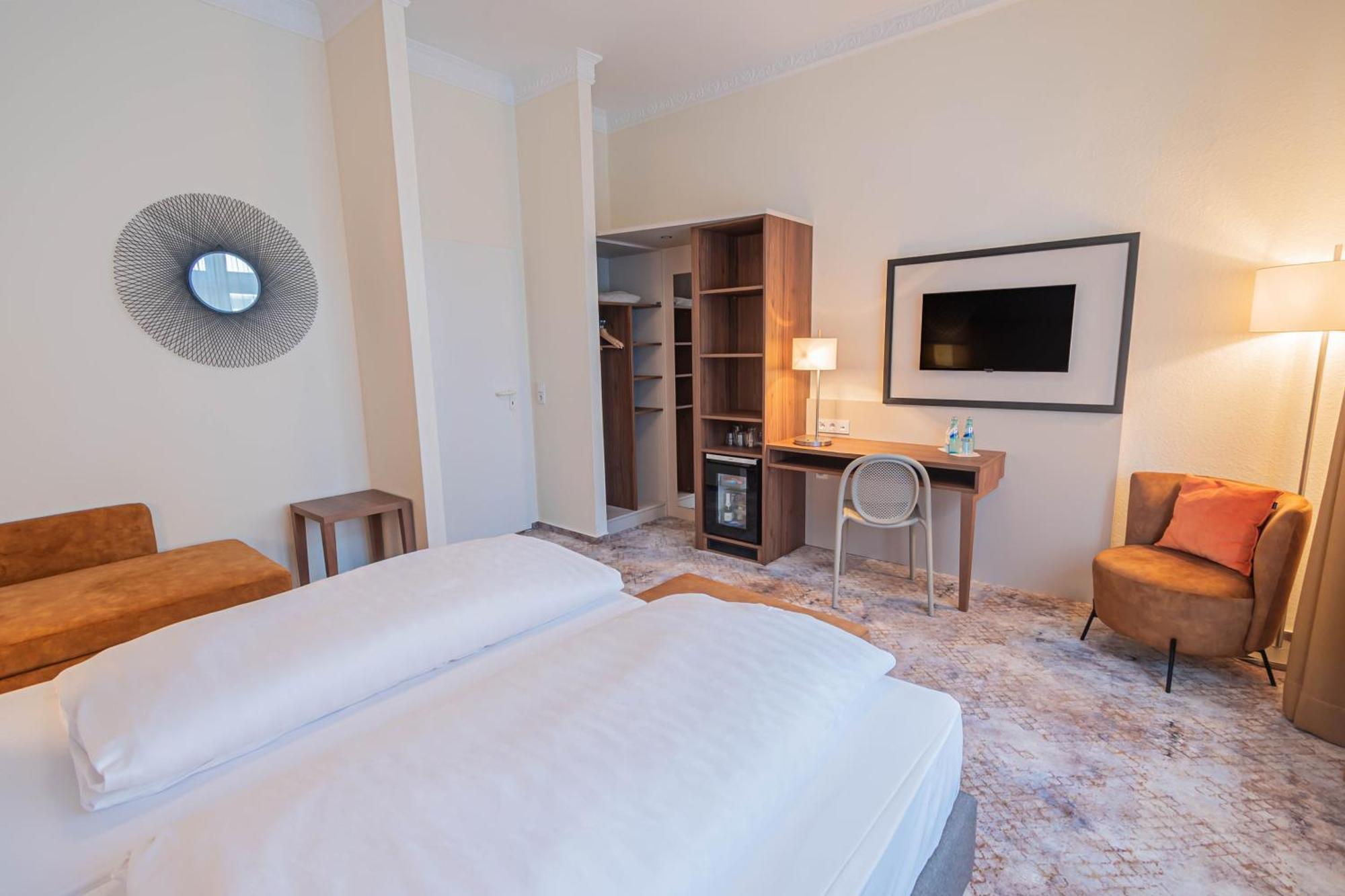 Hotel Villa Am Kurpark Bad Homburg vor der Hoehe Bilik gambar