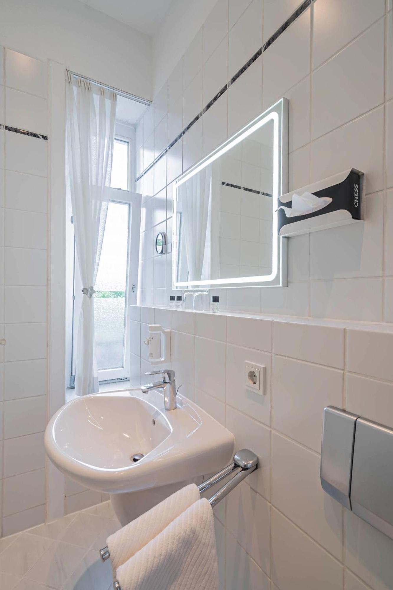 Hotel Villa Am Kurpark Bad Homburg vor der Hoehe Bilik gambar